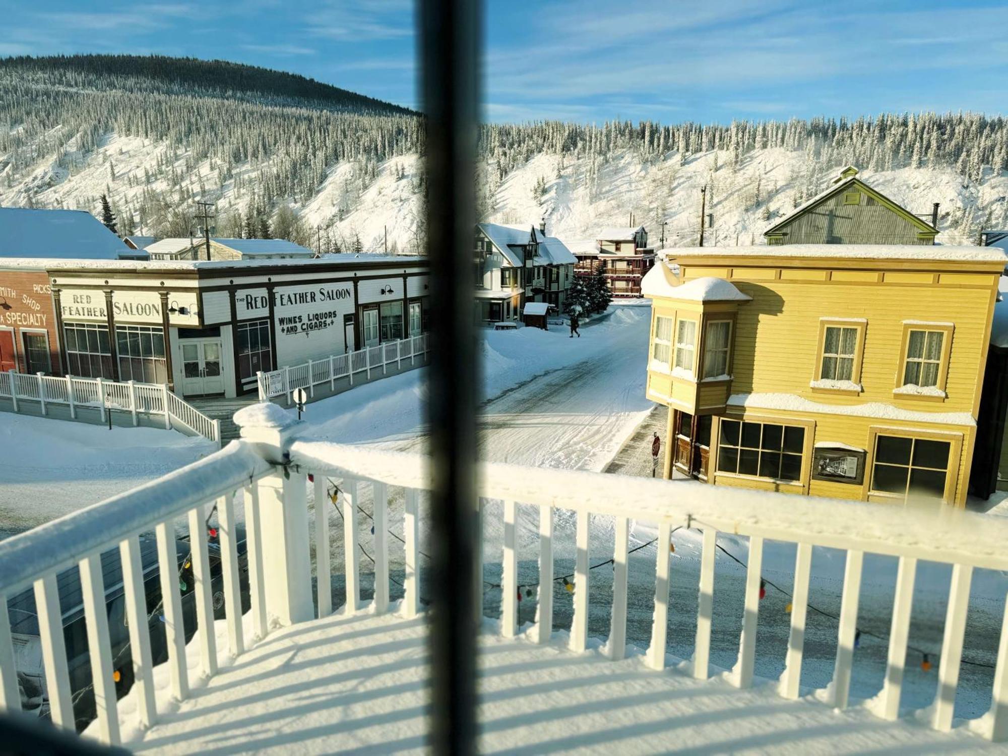 Eldorado, A Coast Hotel Dawson City Exterior photo